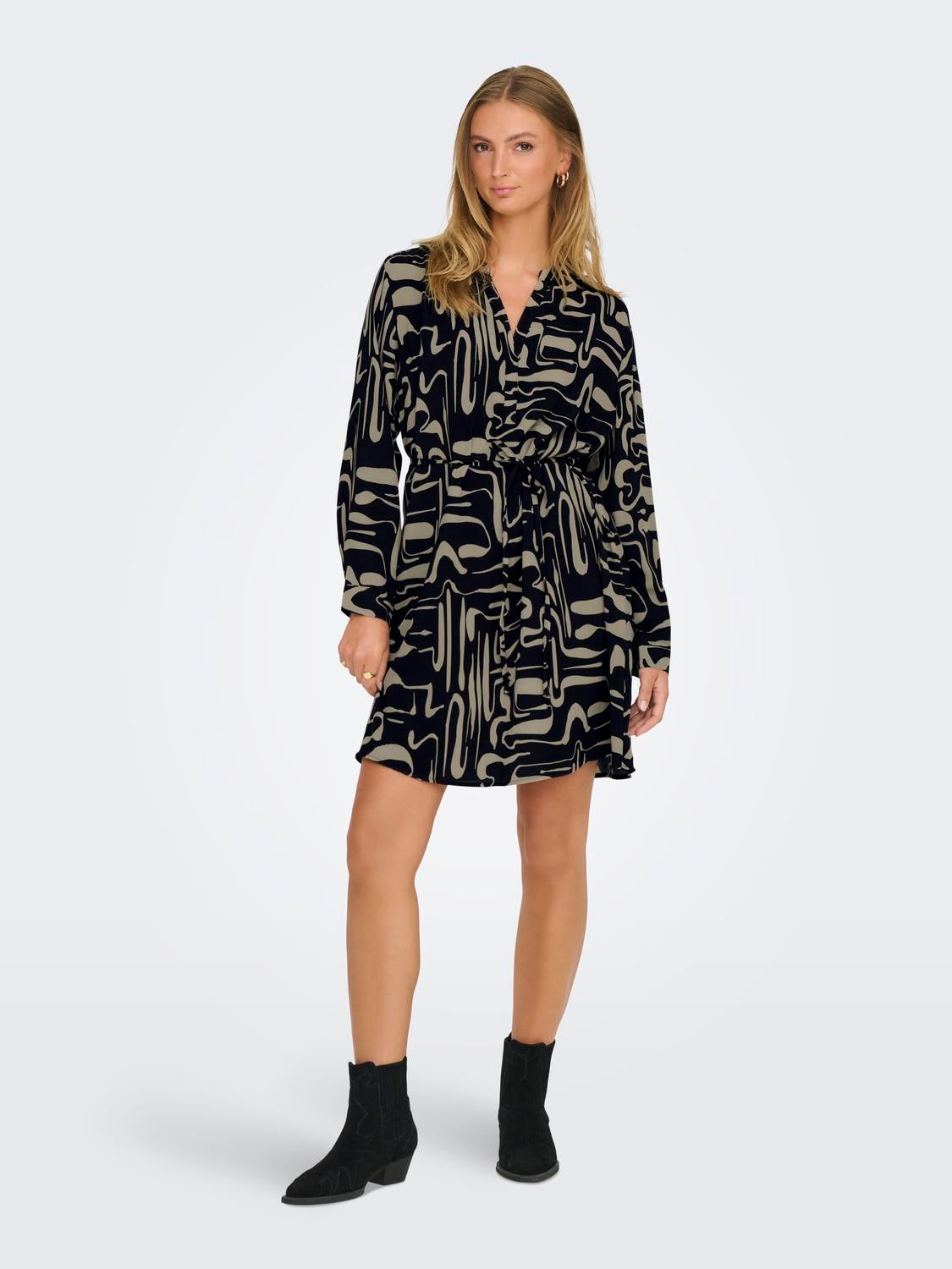 JDYPAPAYA Kurzes Kleid Black