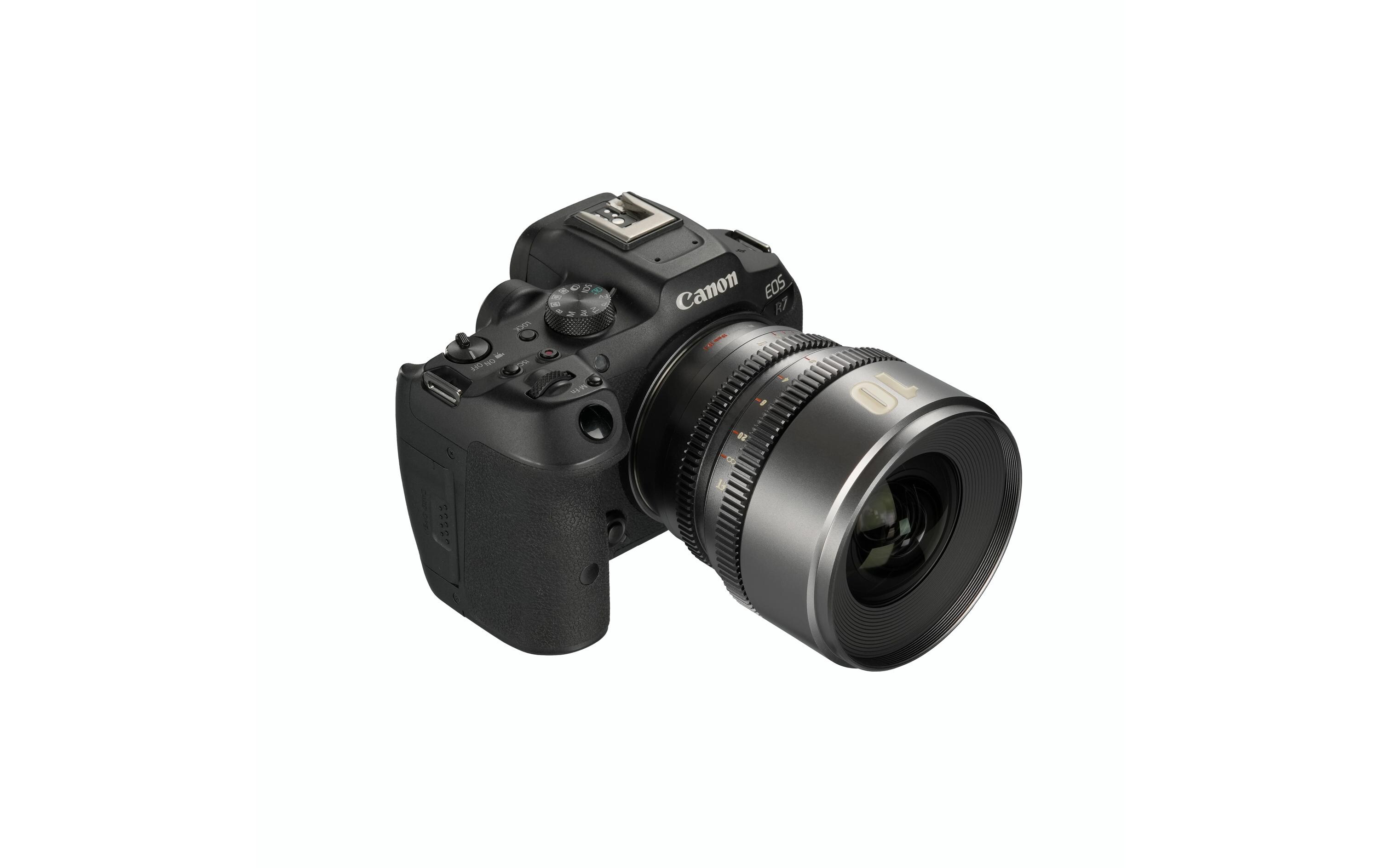 Festbrennweite 10mm T/2.1 – Canon RF<br>Kompaktes, leichtes Objektiv für Kameras mit Super35-Sensoren