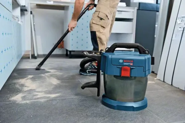 Bosch STØVSUGER GAS 18V-10 SOLO MED TILBEHØR - SOLO
