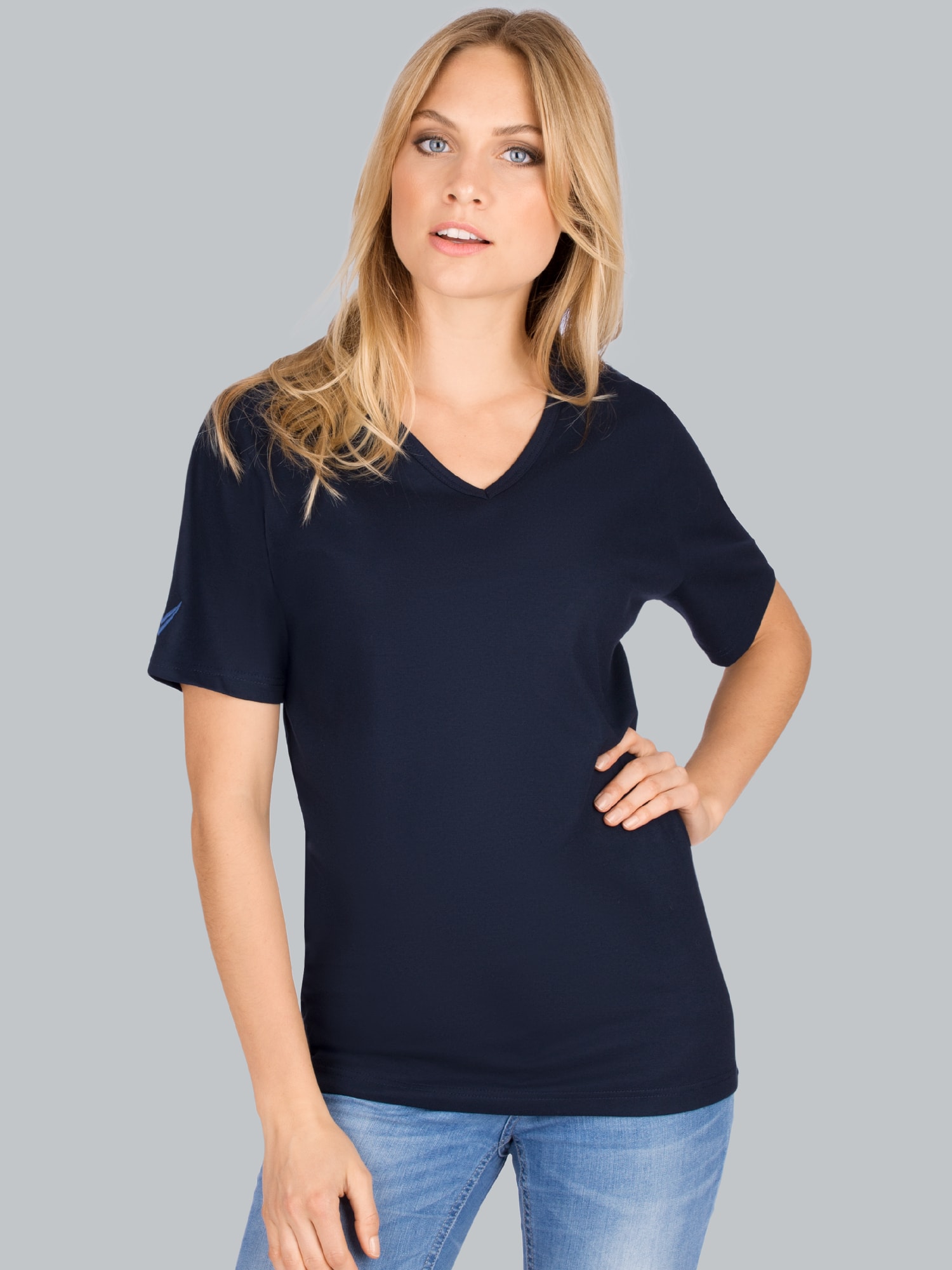 V-Shirt aus 100% Biobaumwolle Navy-C2C