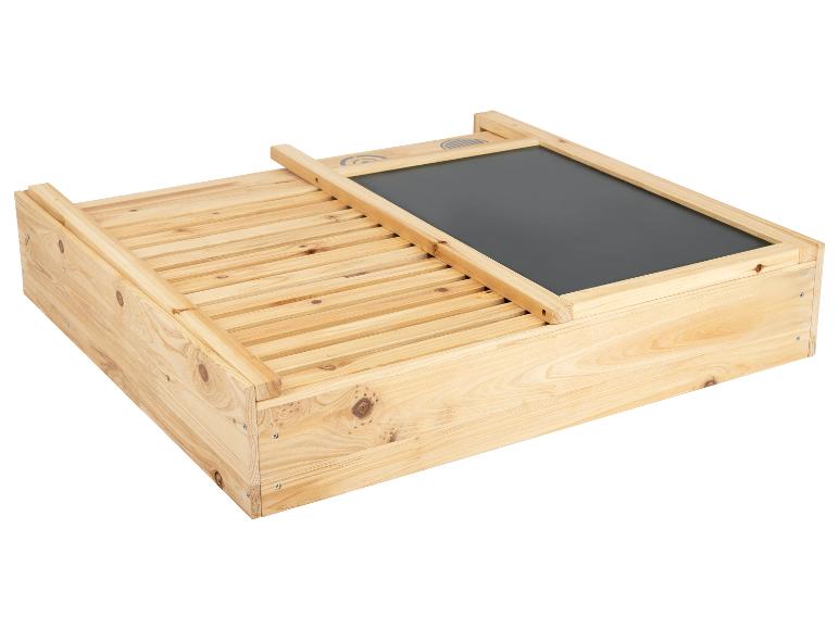 Zandbak met waterspeelwand