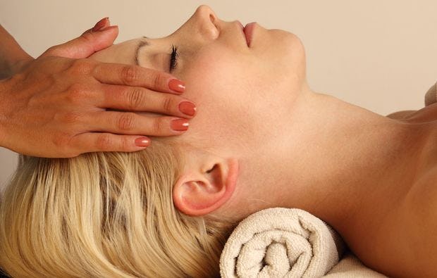 Aromaöl-Massage in München als entspannende Geschenkidee