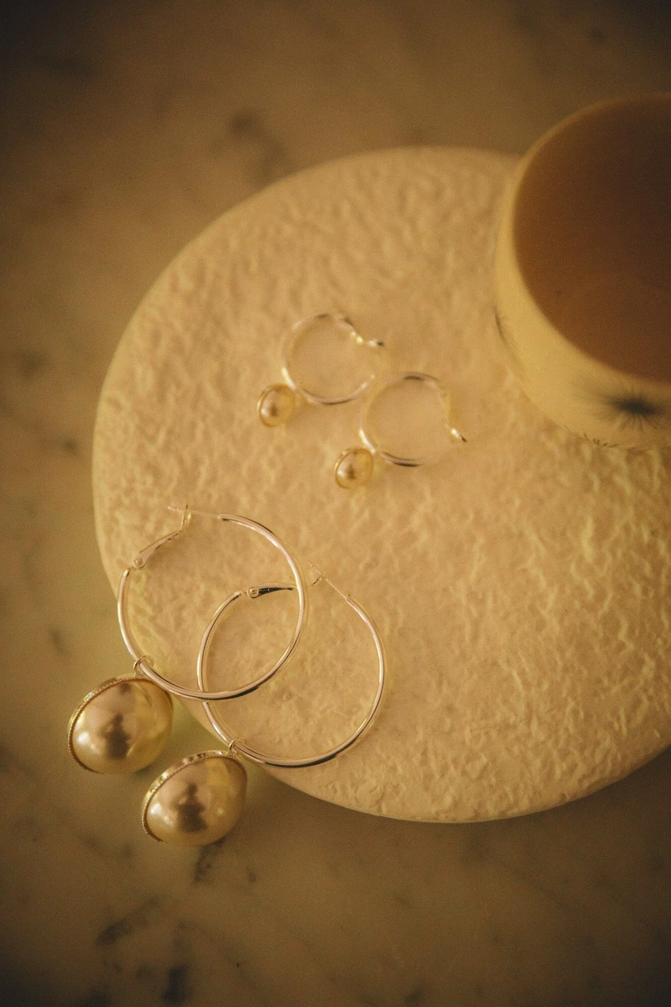 NÉLYA - Mini boucles d'oreilles créoles perles plaqué argent | Argent