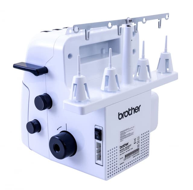 Brother M343DST Strong & Tough Overlock inkl. Udtræksbord og ekstra trykfødder