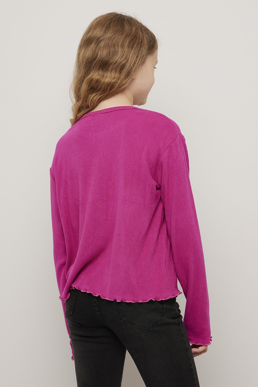 Ribbestrikket genser cropped Mira