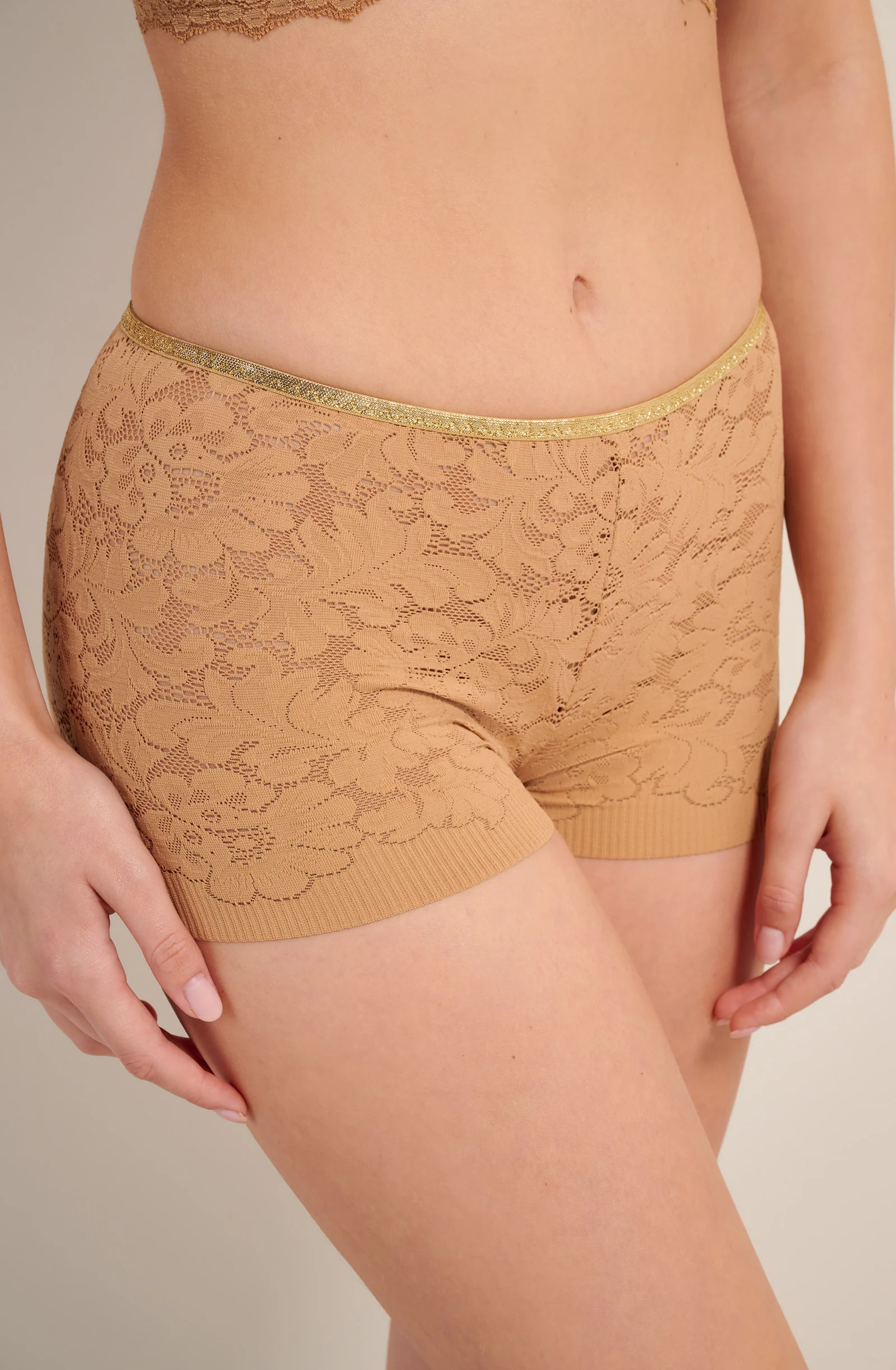 dylan Shorty biscuit en dentelle et lurex Biscuit