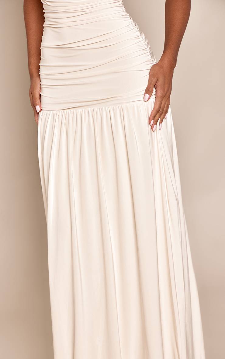 Crème Robe Longue À Taille Basse En Jersey Slinky Double Épaisseur Avec Manches Courtes