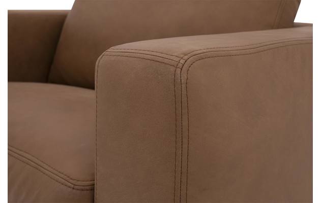 Loveseat Jovani