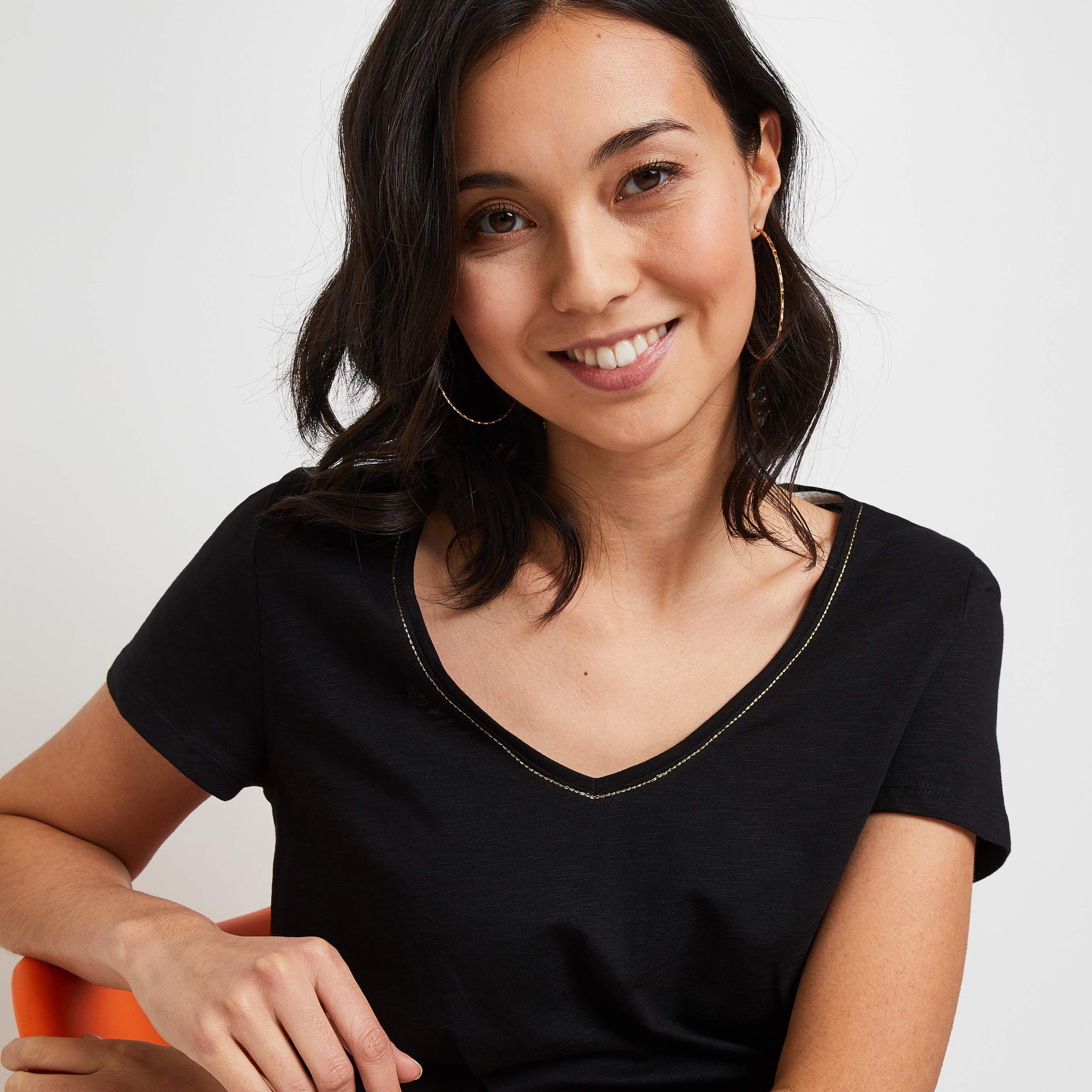 T-shirt manches courtes V femme - NOIR