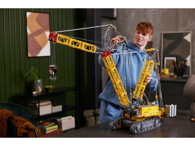 LEGO Liebherr Rupsbandkraan LR 13000 (42146)