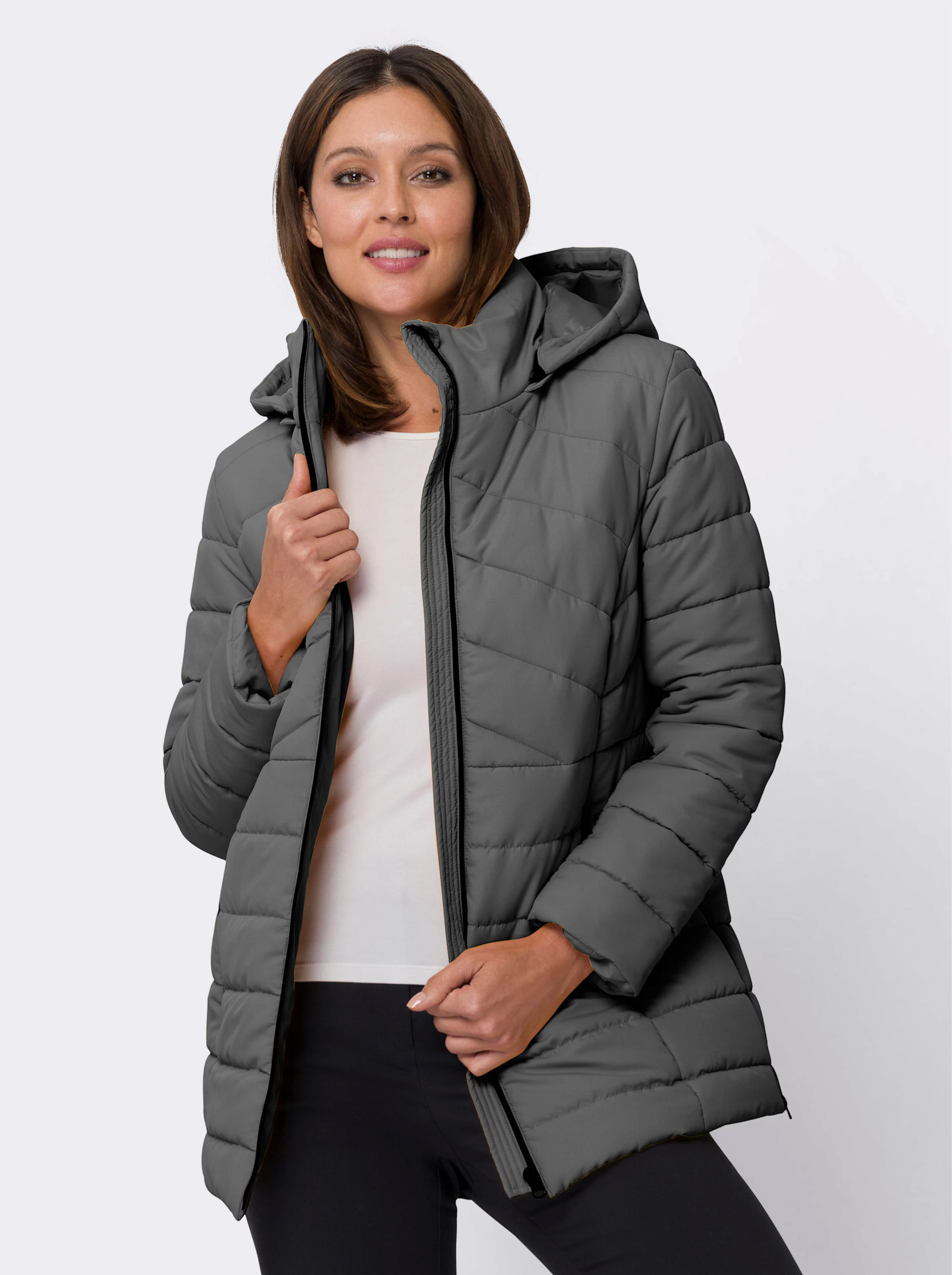 Steppjacke mit abnehmbarer Kapuze