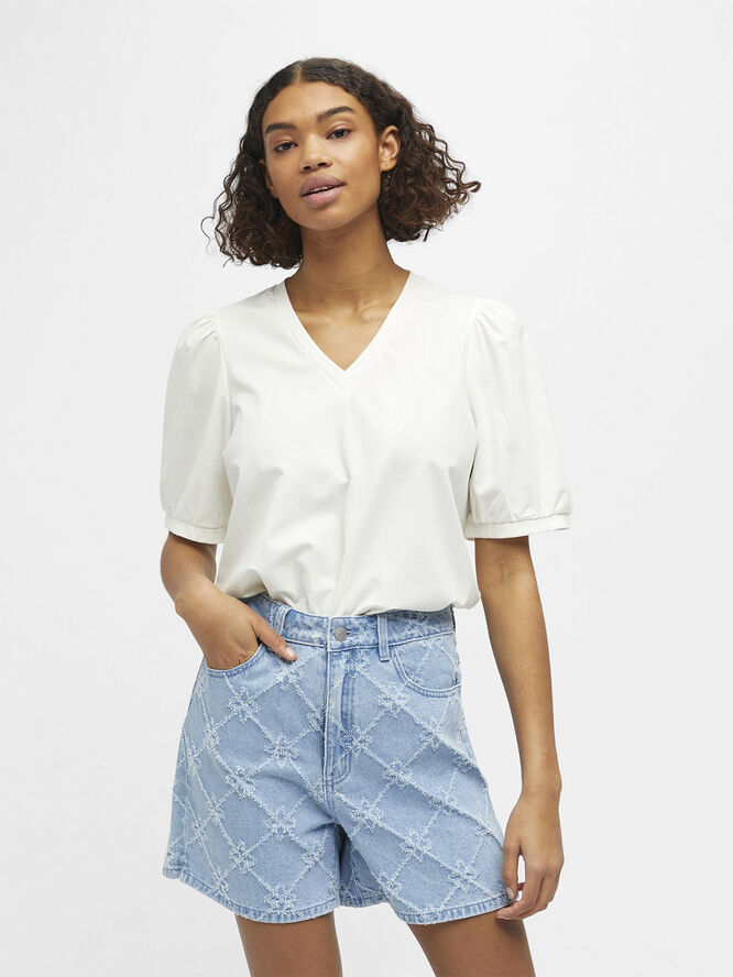 Object OBJCAROLINE S/S TOP NOOS Cloud dancer