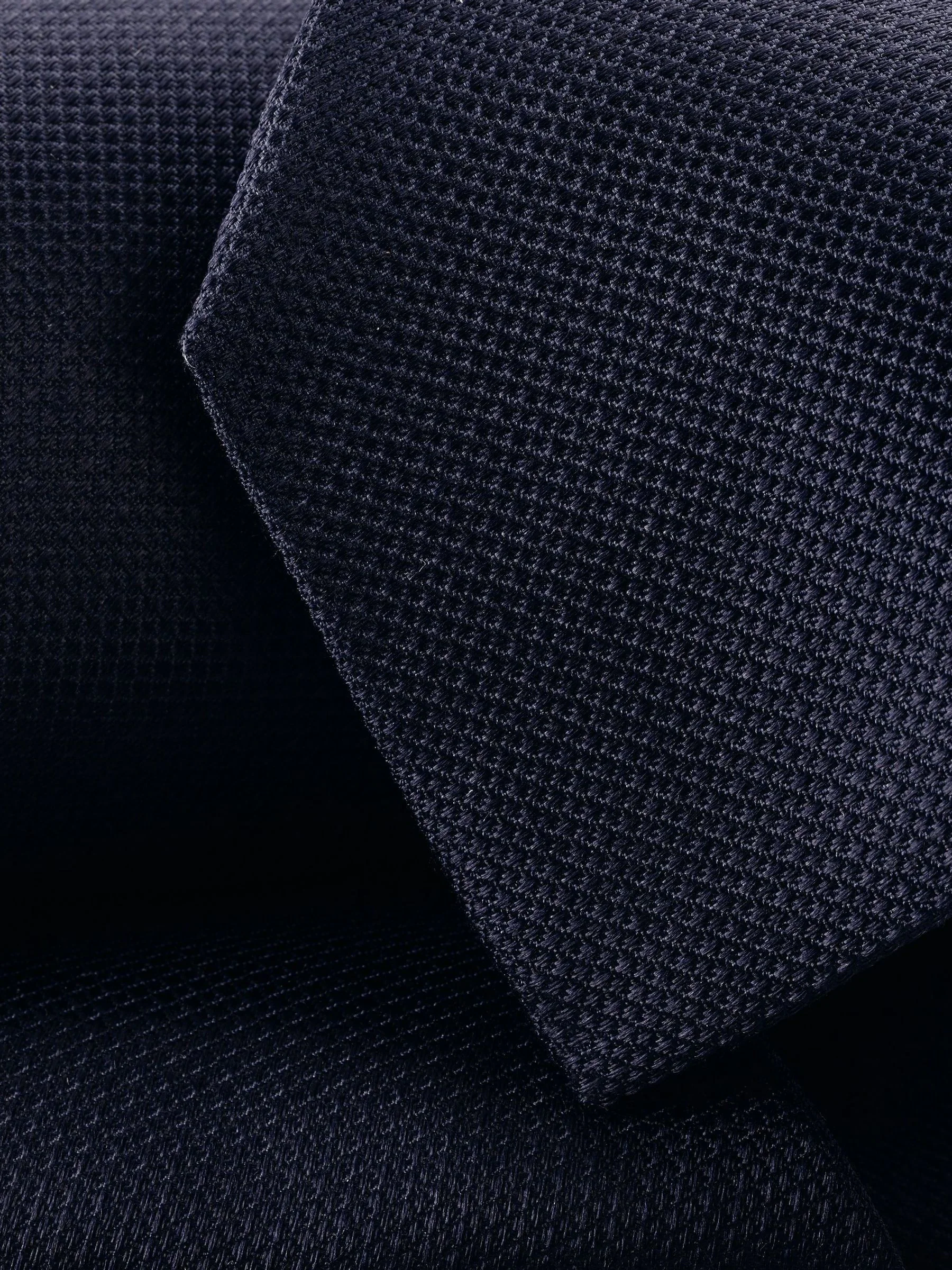 Charles Tyrwhitt Textured Silk Tie