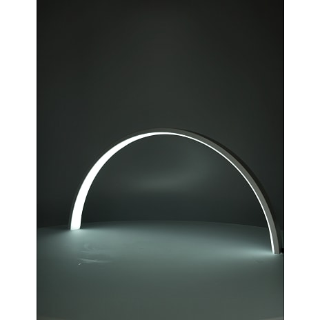 Essential bordlampe til manicure