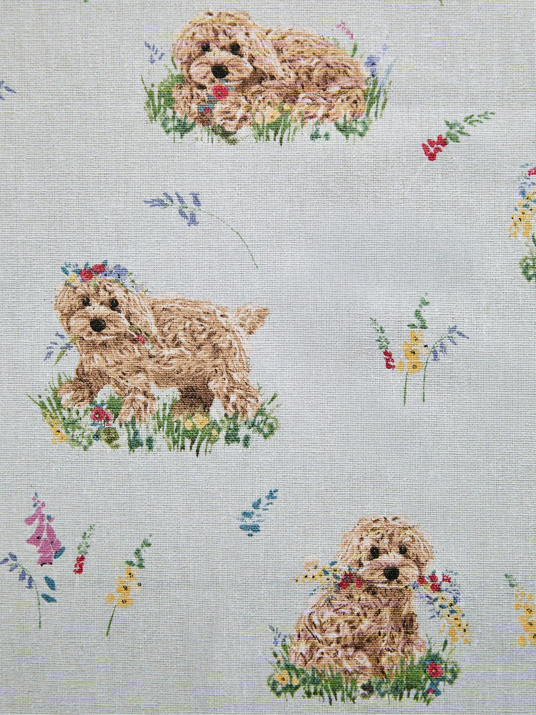 Charlie the Cockapoo schoon te vegen tafelkleed