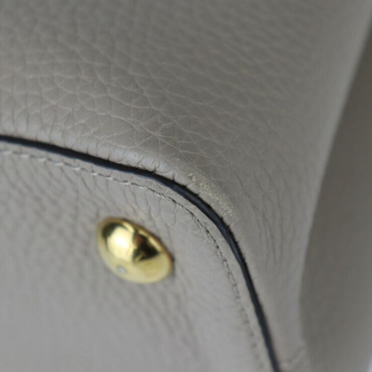 Louis Vuitton Vintage Louis Vuitton Capucines Beige