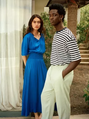 Vestido longo Tommy Hilfiger x Vacation com decote em V e modelagem evasê