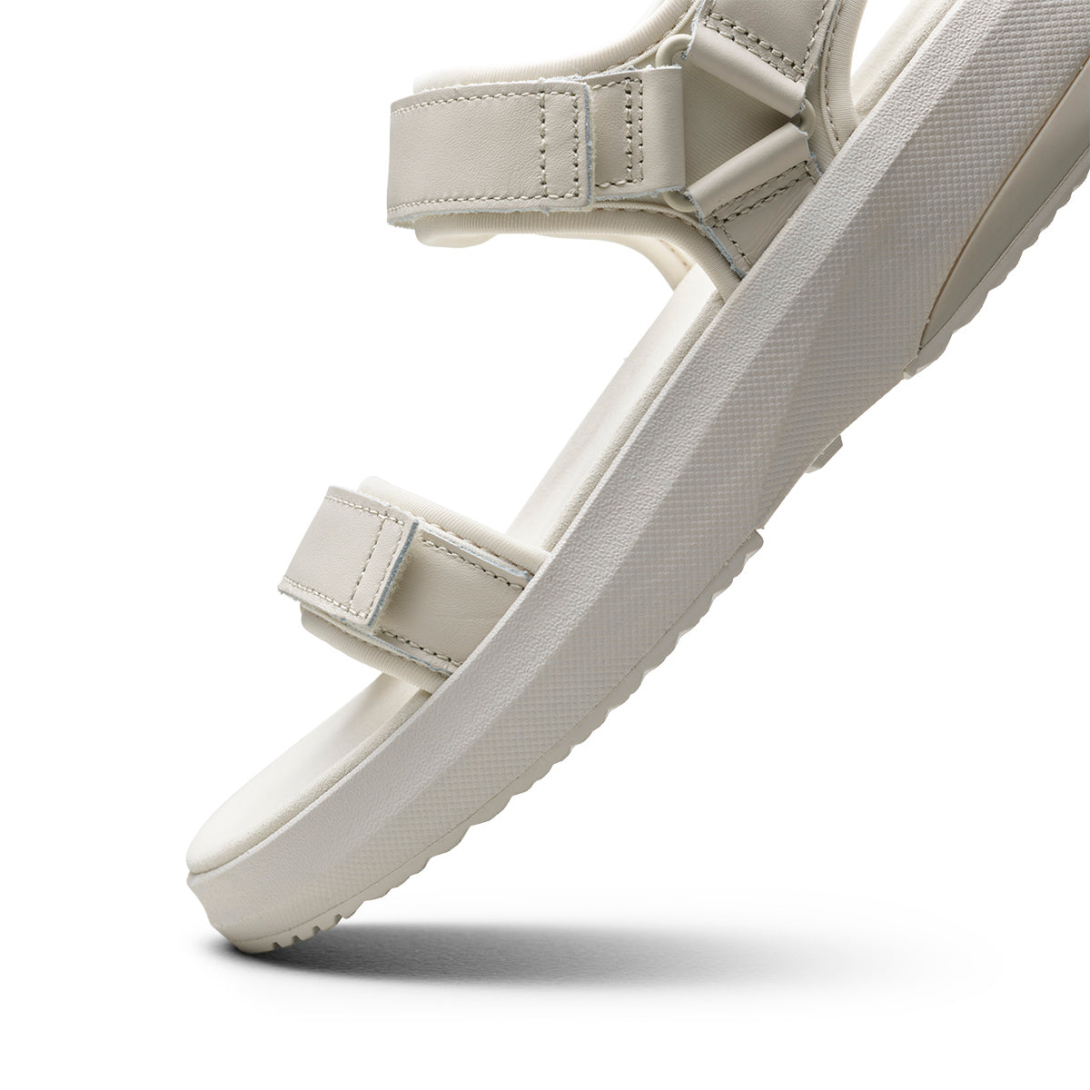 K8 LX Sandal Nett sandal med smale stropper i skinn