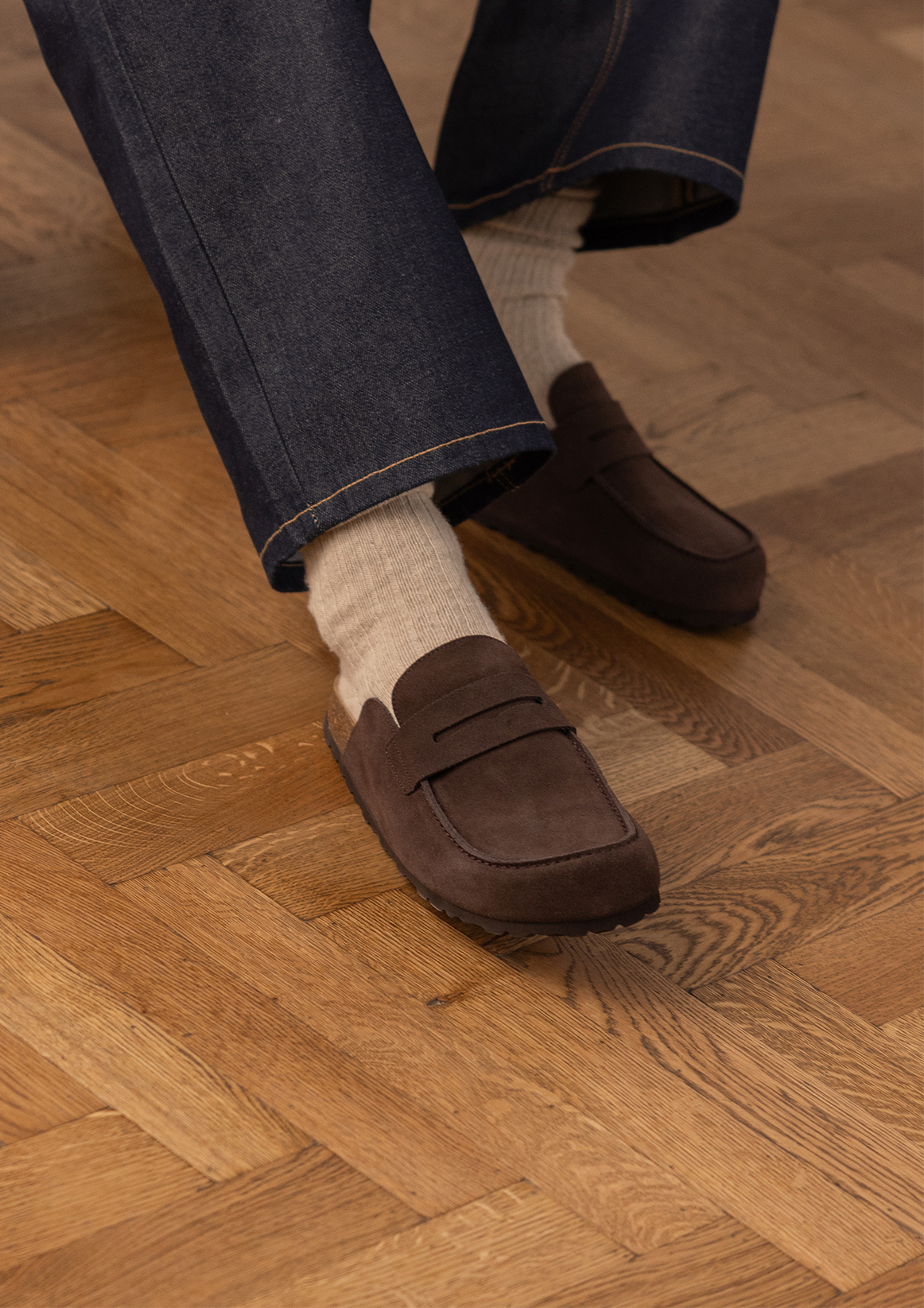 Donkerbruine suède clogs