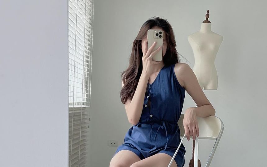 Coris - Mouwloze romper met knoopjes en effen kleur