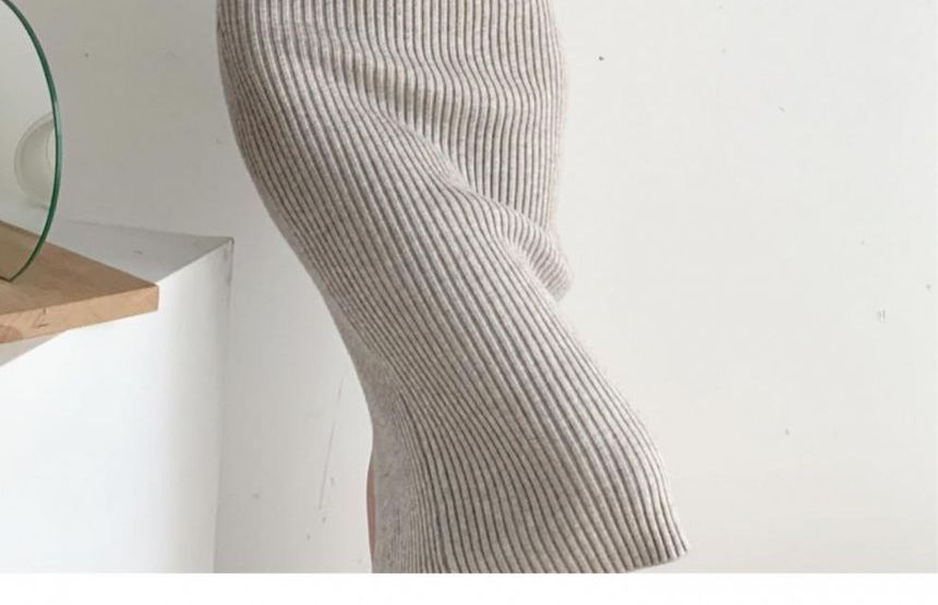 Brigitte - Midi-jurk met lange mouwen en effen breisel