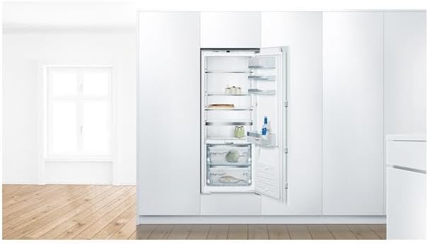 Bosch KIF51AFE0 Serie 8 Einbau-Kühlschrank, 140 x 56 cm Nische, 222 L, Flachscharnier, VitaFresh pro 3x längere Frische, LED-Beleuchtung gleichmäßige Ausleuchtung,Ohne Gefrierfach