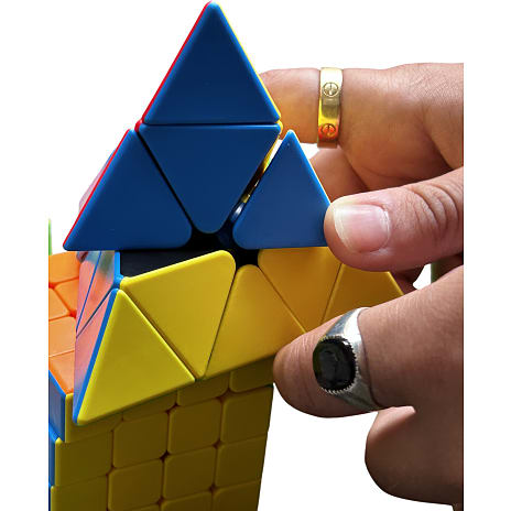 Moyu pyramide cube