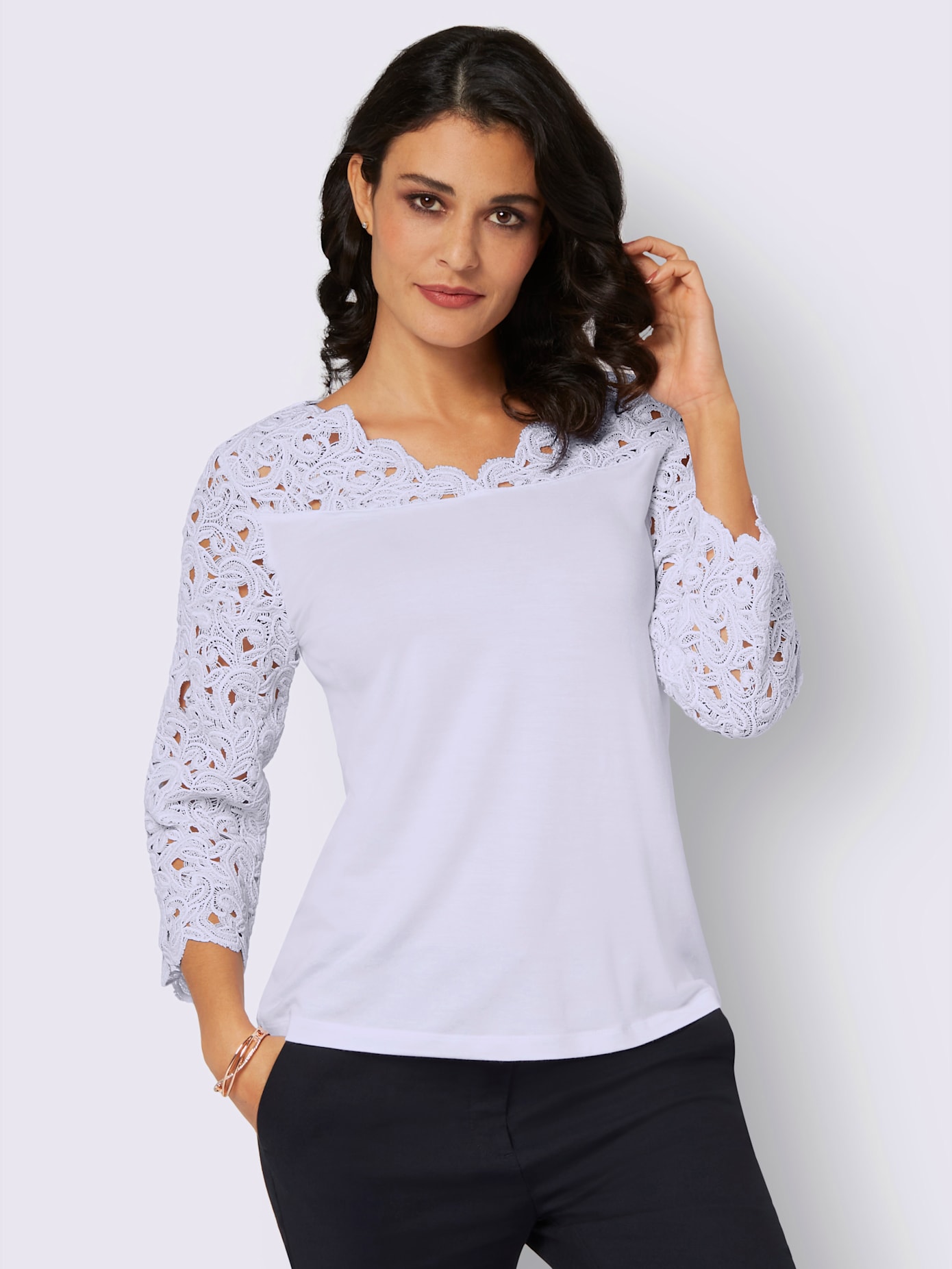 T-shirt dentelle séduisante