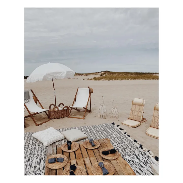 Business & Pleasure Co. Parasol frangé Holiday | Blanc