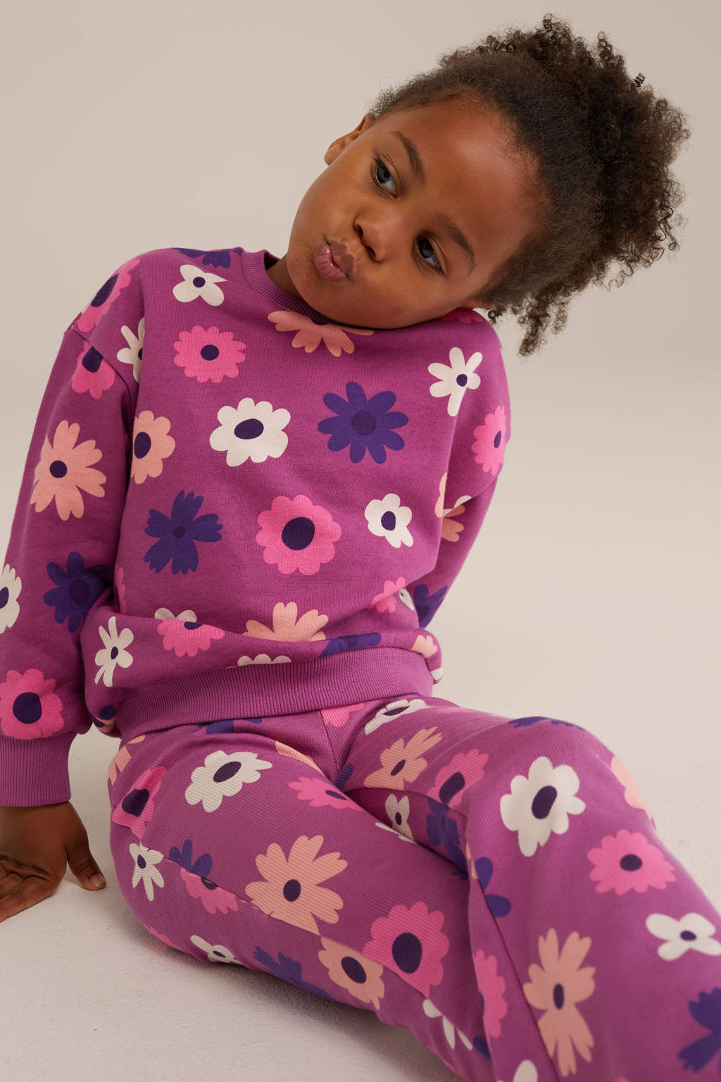 WE Fashion gebloemde sweater roze/paars/ecru