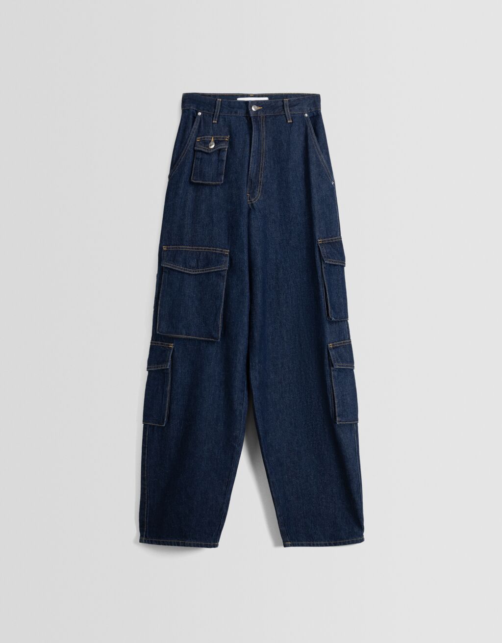 calça cargo balão com efeito desbotado