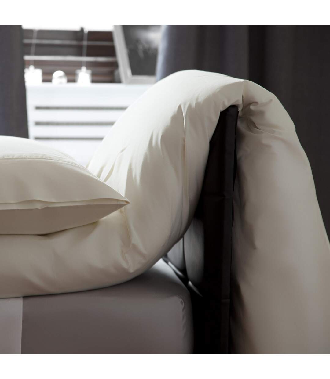 Belledorm - Housse de couette PREMIUM (Blanc cassé) - UTBM288