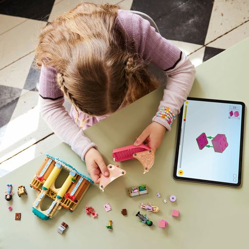 LEGO Wicked Glinda, Elphaba og Nessarose På Shiz-Universitetet - 75681