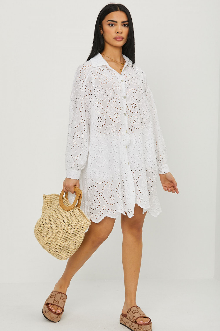 Chemise blanche longue à détails crochets