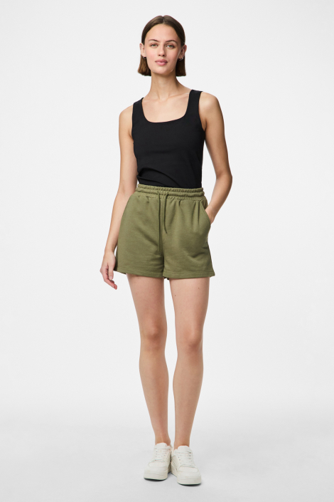 Pieces groene dames korte broek