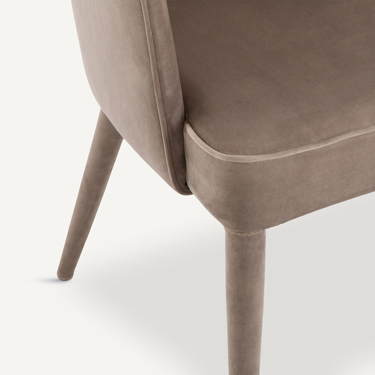 AM.PM<br>Tafel Fauteuil em fluweel, Leos