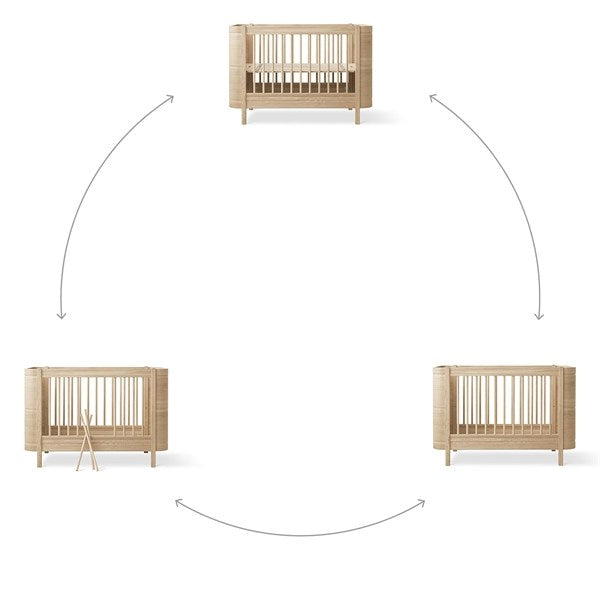 Køb Oliver Furniture Wood Mini+ Tremmeseng inkl. Junior Kit Eg