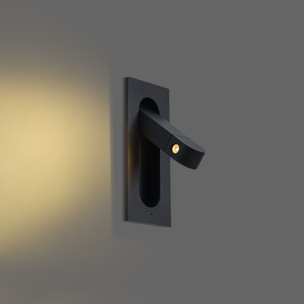 Moderne wandlamp zwart incl. LED en USB-C poort - Hilton