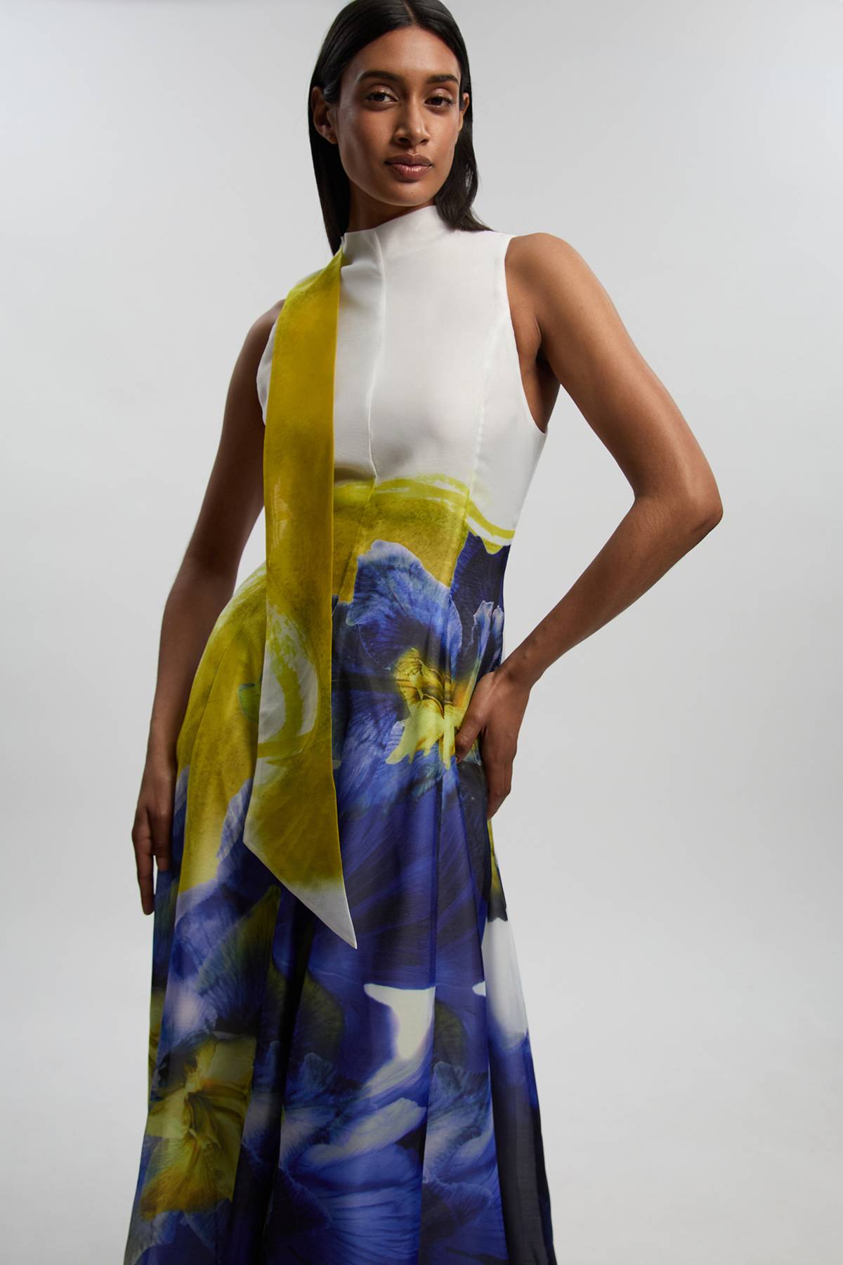 KarenMillen Robe Longue Tissée À Détail Foulard En Organza À Imprimé Floral Photographique Petite