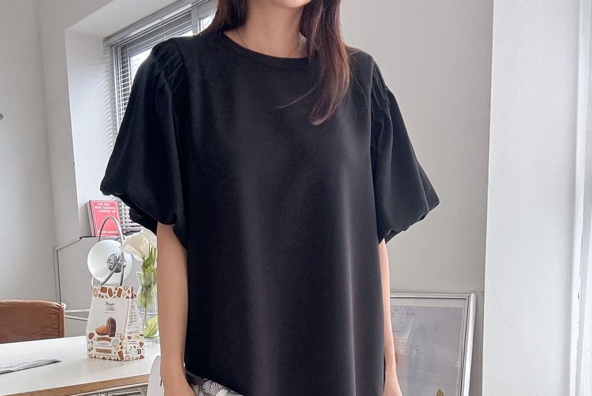 Chubby Girl - effen geplooide losse midi-jurk met pofmouwen