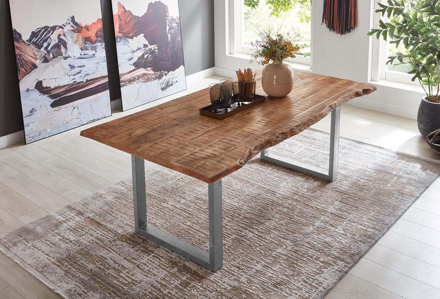 SAM Esstisch Dora 120 x 80 cm, Mangoholz massiv, lackiert & naturfarben, Baumkantentisch mit U-Metallgestell in Silber, echte Baumkante, 26 mm