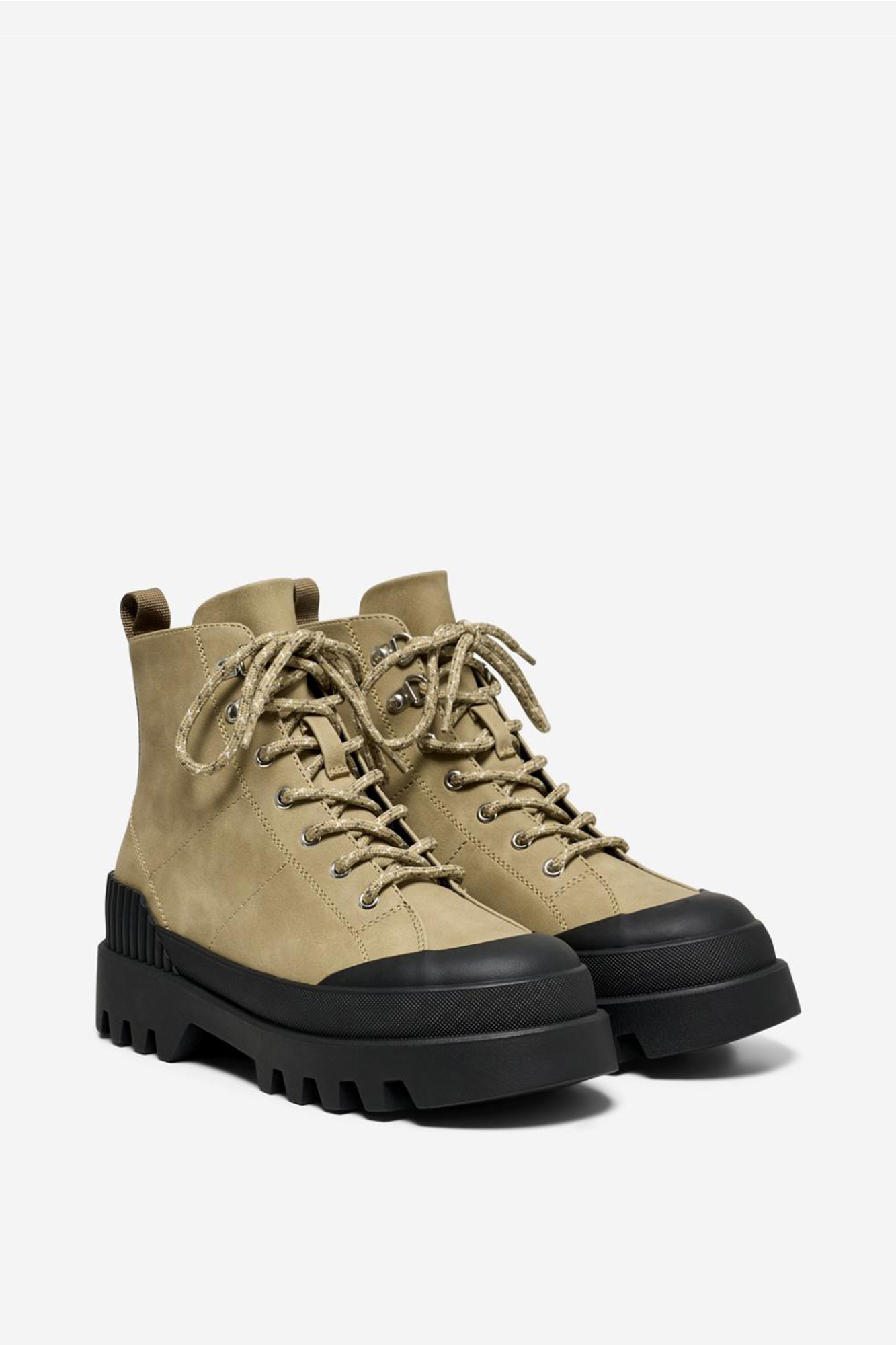 Botas de amarrar
