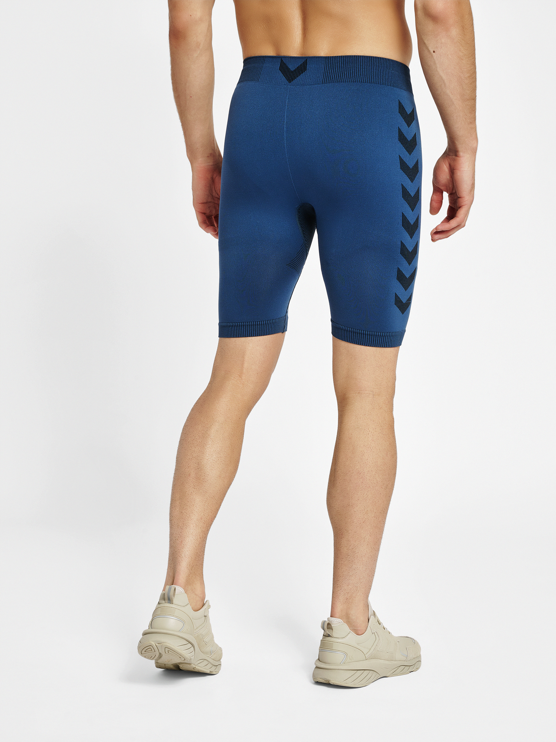 HUMMEL FIRST SEAMLESS TR SHT TIGHTS