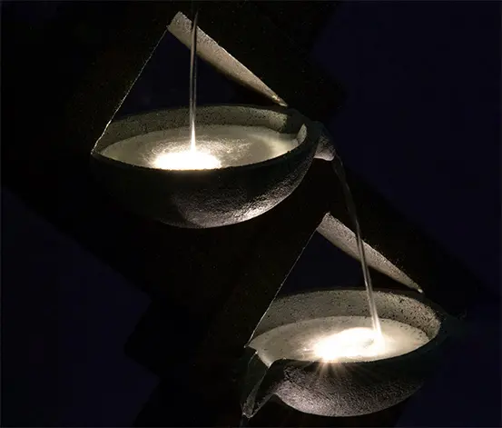 Dobar Gartenbrunnen mit 4 Schalen und LEDs