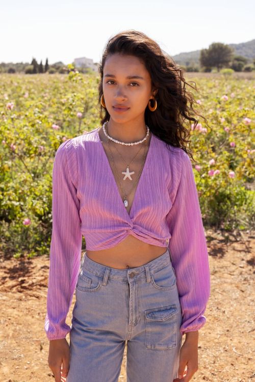Paarse crinkle crop top met knoopdetail