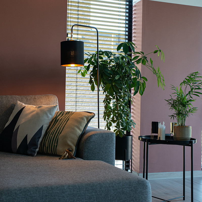 QAZQA Moderne vloerlamp zwart met kap - Lofty