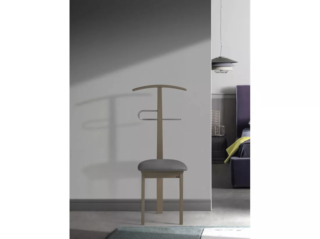 Valet de nuit - H108cm x L46cm x P44cm - hêtre massif moka - Stilizzato
