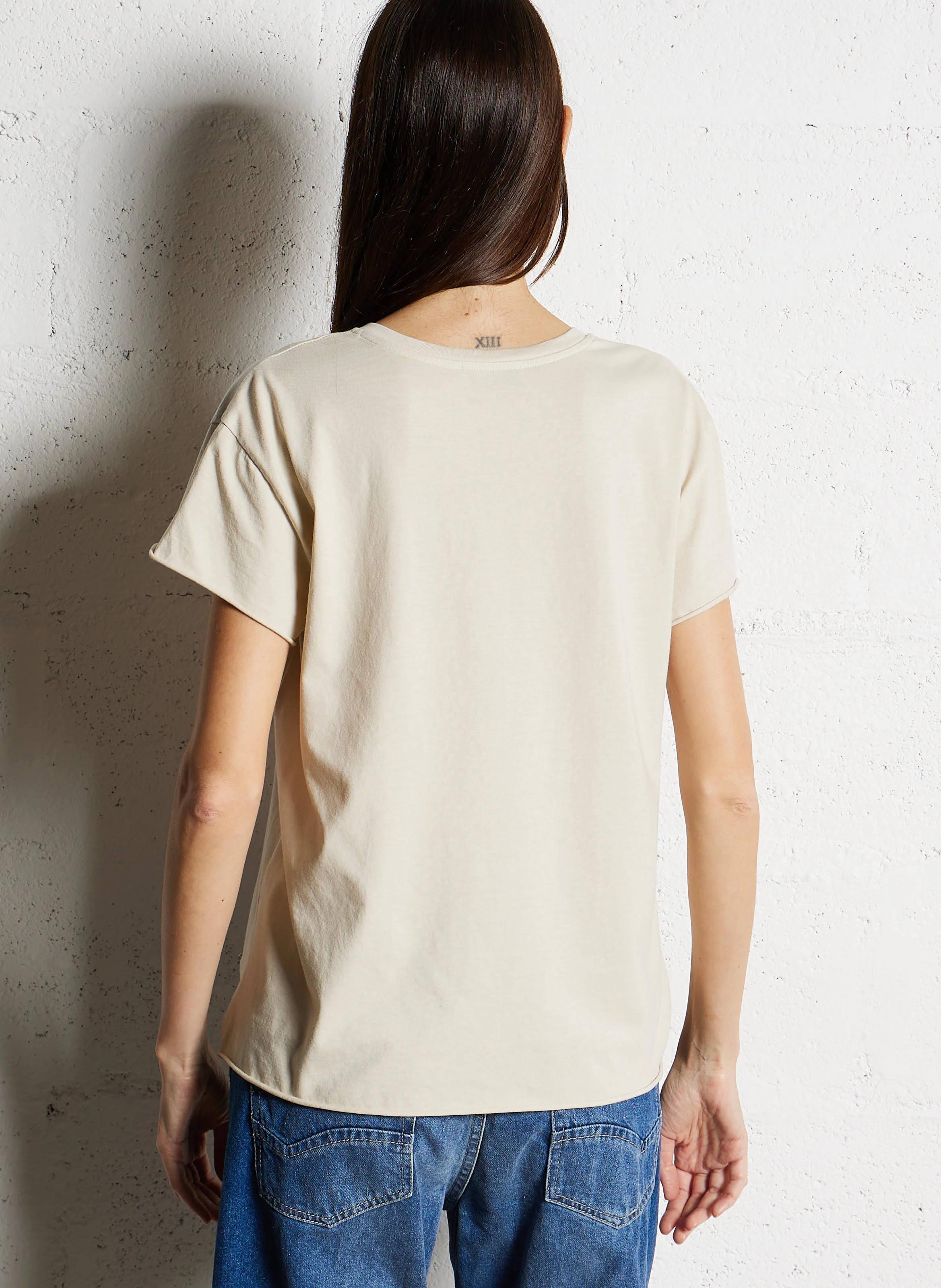 Tee-shirt col V droit en coton sérigraphié | Beige