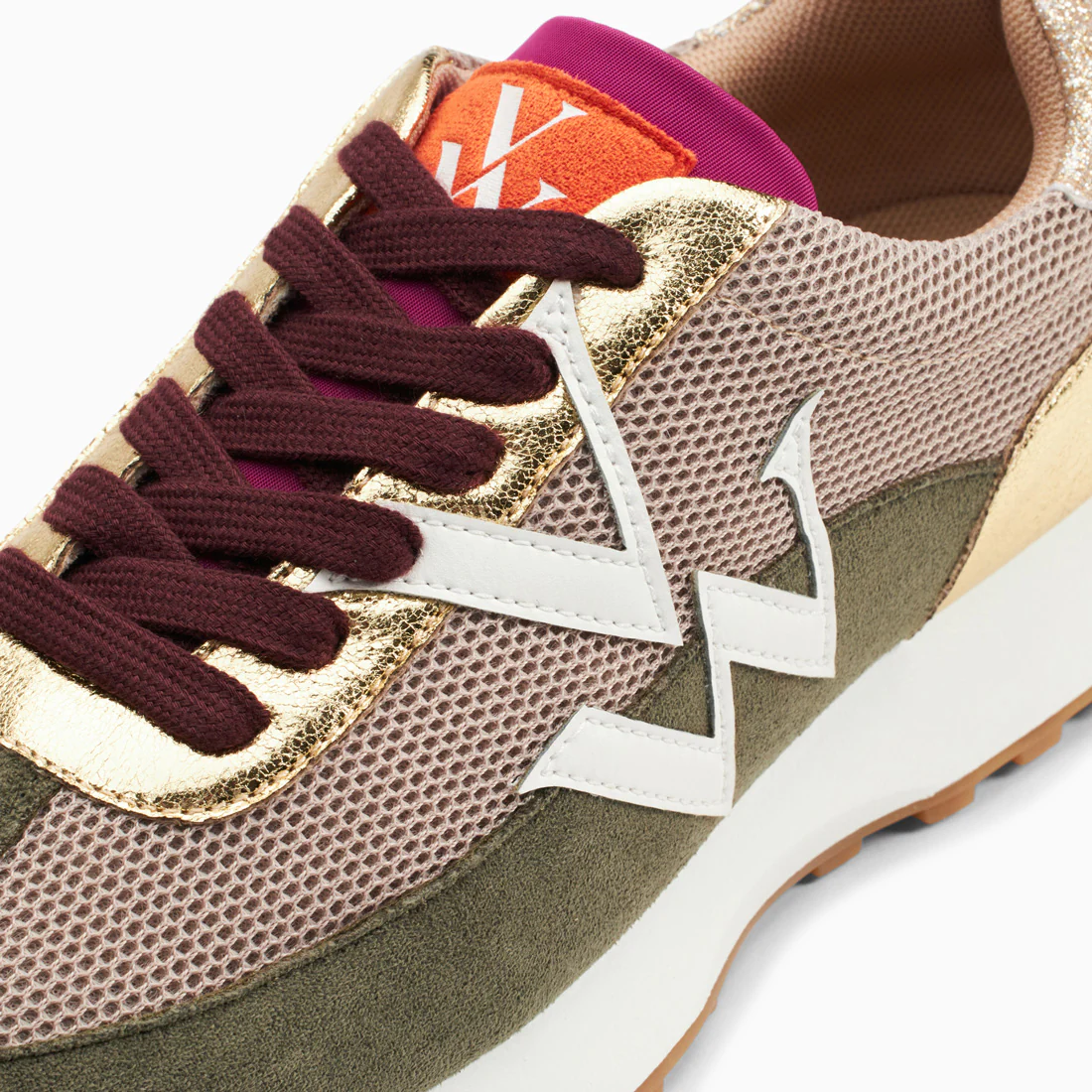 Sneakers-Baskets monogramme Faustine beige et kaki à semelle running