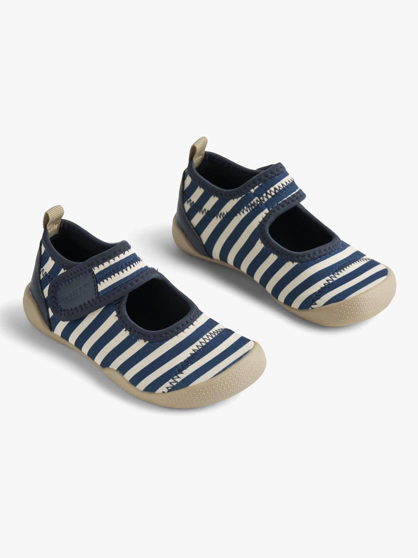 Beach Shoe Wavey